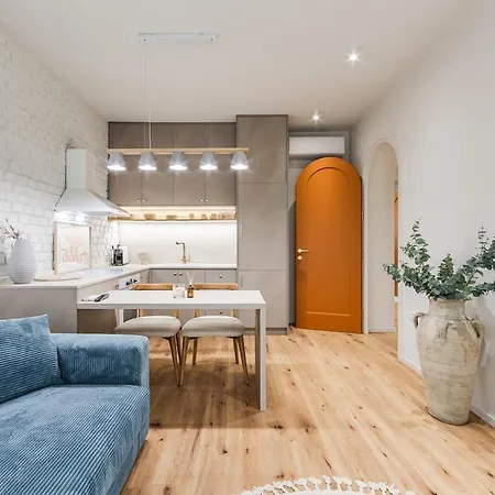 The Homey Flat Stylish 2br By Pikhost 公寓 地拉那